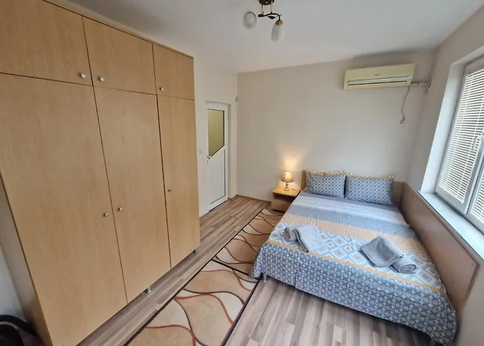 Apartment Lazur Sea Garden 2 *